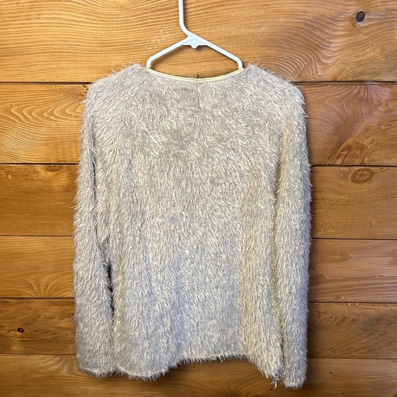 Krisa by Revolve Women’s long sleeve hairy knit sweater oversized warm winter XS - Picture 7 of 9